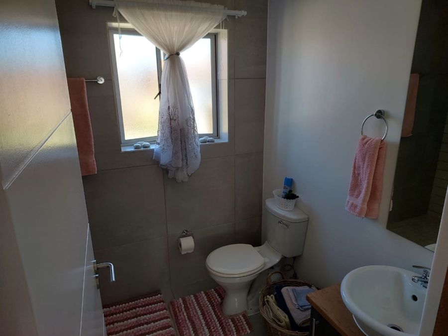 To Let 2 Bedroom Property for Rent in Mooikloof Country Estate Western Cape